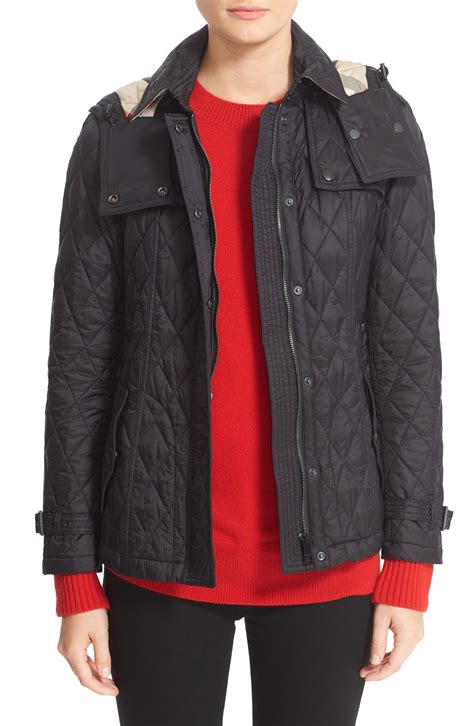 burberry brit short finsbridge quilted coat|Burberry Short Finsbridge Quilted Coat .